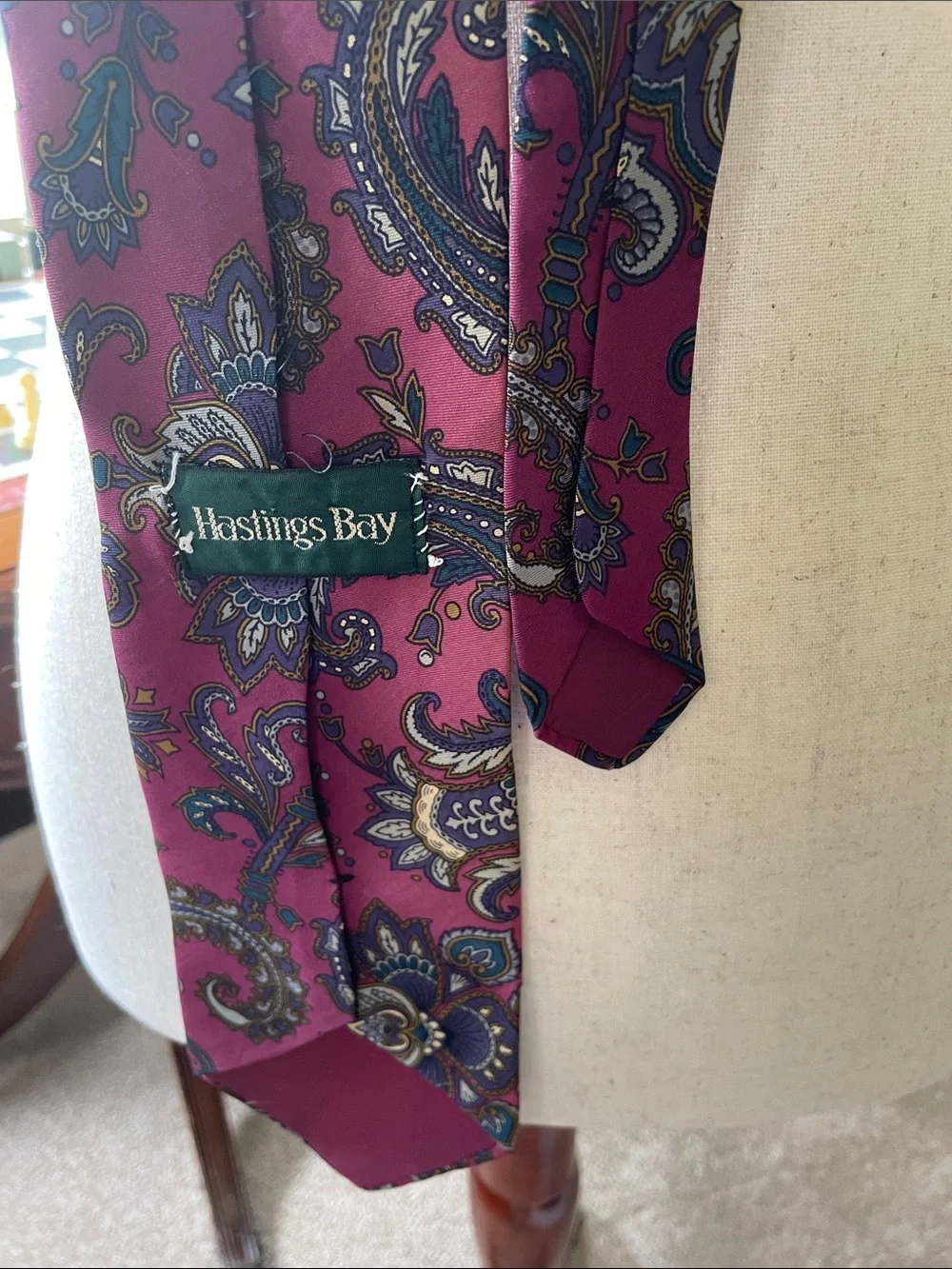 Hastings Bay Classic Burgundy Paisley Tie.